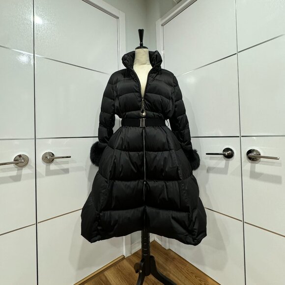 VDP - Via delle Perle Women's Down Jacket, Size 50, US L-XL. - Picture 4 of 17
